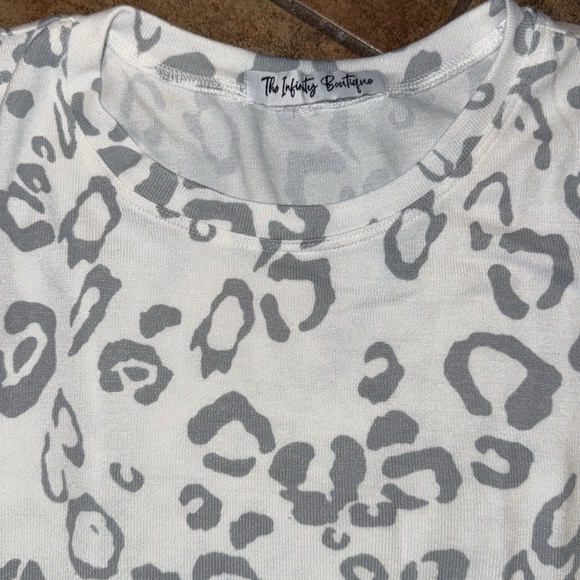 Women’s leopard print tank, size small - Picture 2 of 3